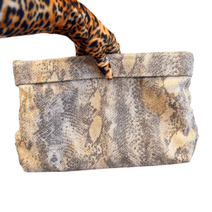 15572386289-clutch-cobra-animal-print-1