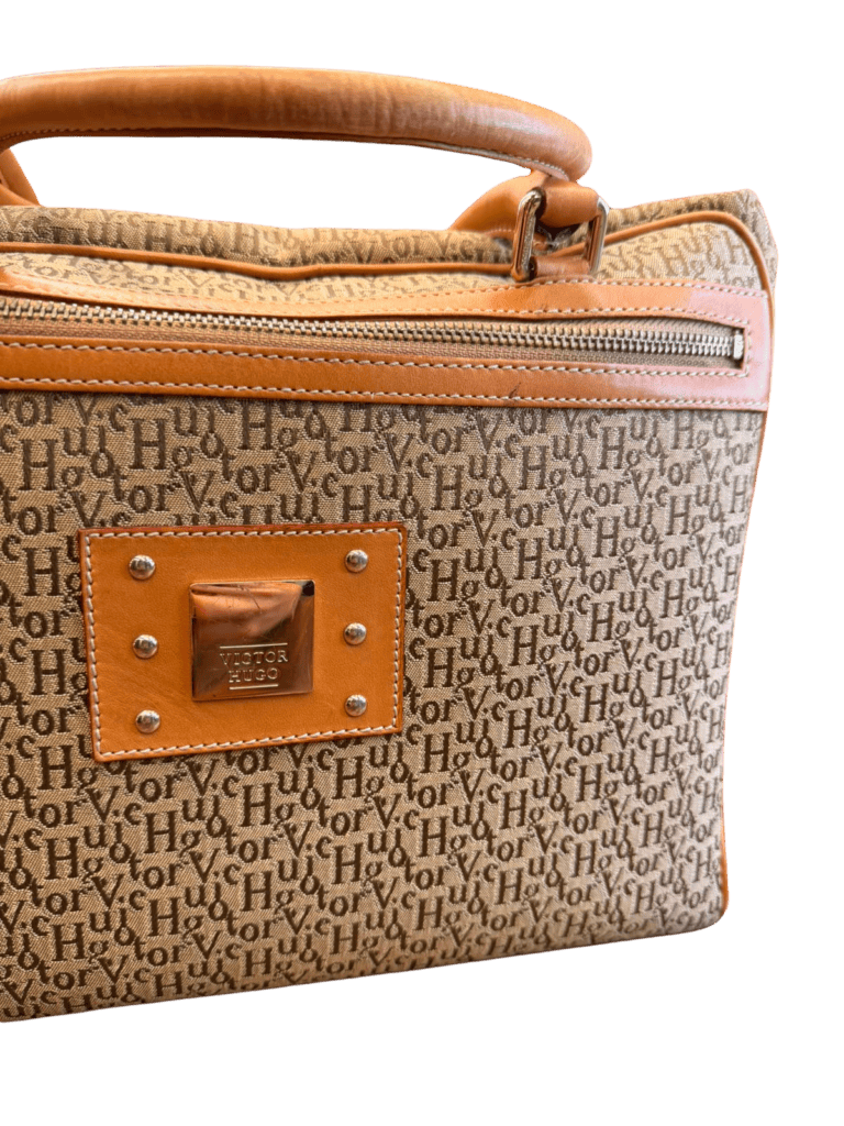 15572407015-victor-hugo-monograma-vh-tote-bag-02-3