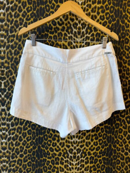 Short Cantao de Linho com Pregas