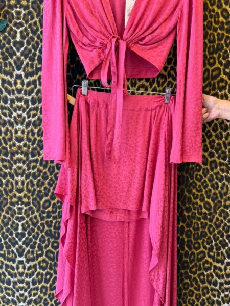 Conjunto Nati Vozza Texturizado Cropped e Saia Midi 34