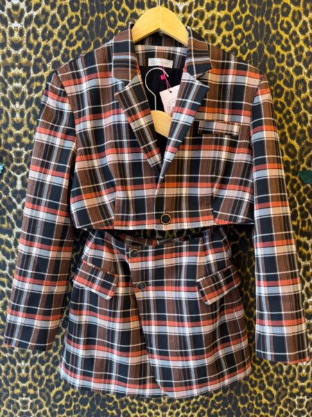 Conjunto Nati Vozza Cropped e Saia Social Xadrez PP