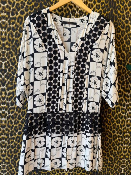 Vestido Animale Midi Estampa Geometrica Floral P