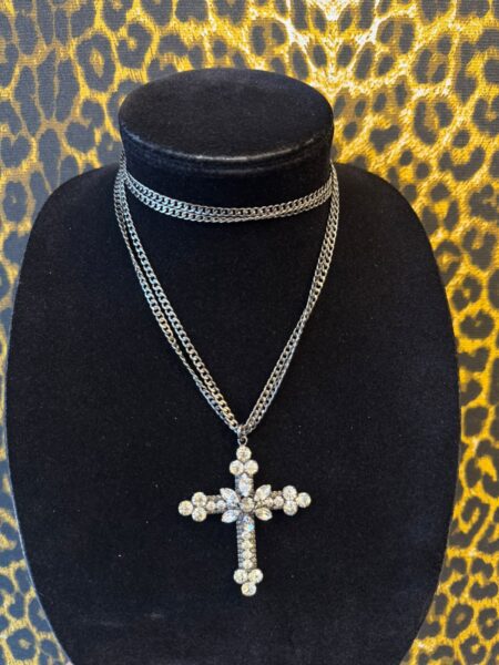 Colar Corrente Longa Crucifixo