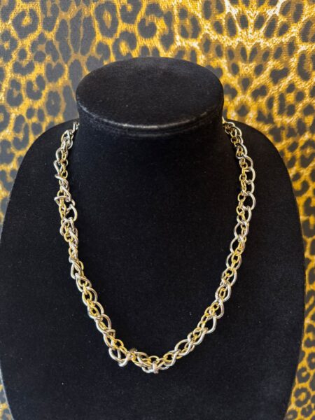 Colar Dourado e Prateado
