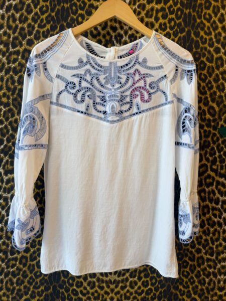 Blusa Manga Longa com Bordado Vazado P
