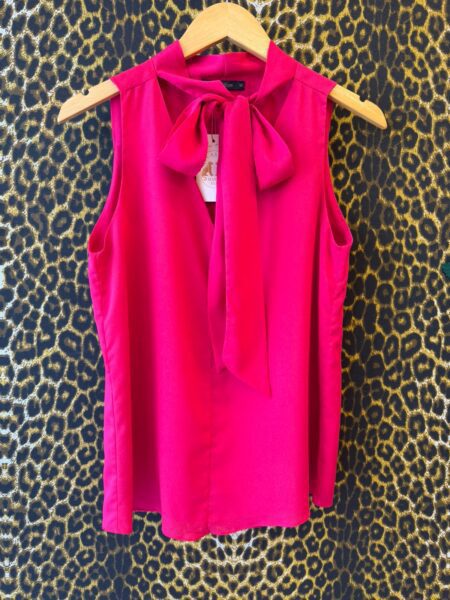 Blusa LeeLoo Com Decote em V Gola Colorida M