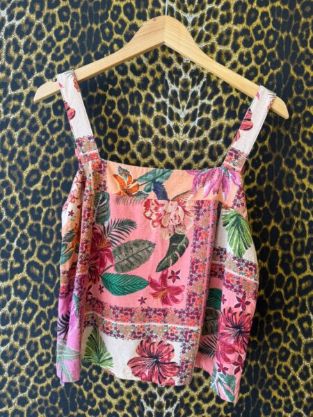 Cropped Peahi Estampa Vibrante de Folhagem e Flores GG